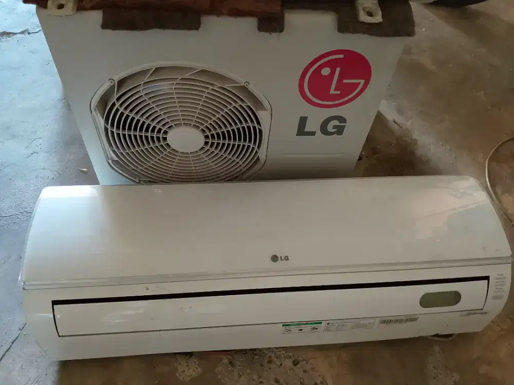 AC LG ½PK Lowwatt