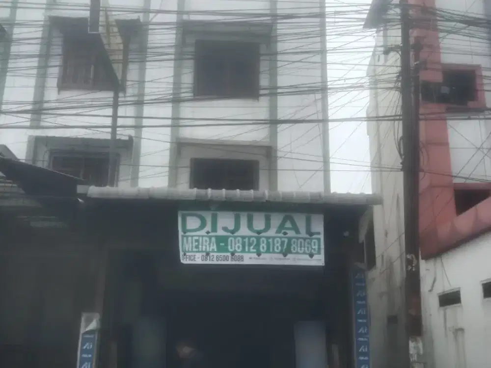 DIJUAL RUKO 3 LANTAI DI JALAN LAKSANA – DAERAH SM RAJA