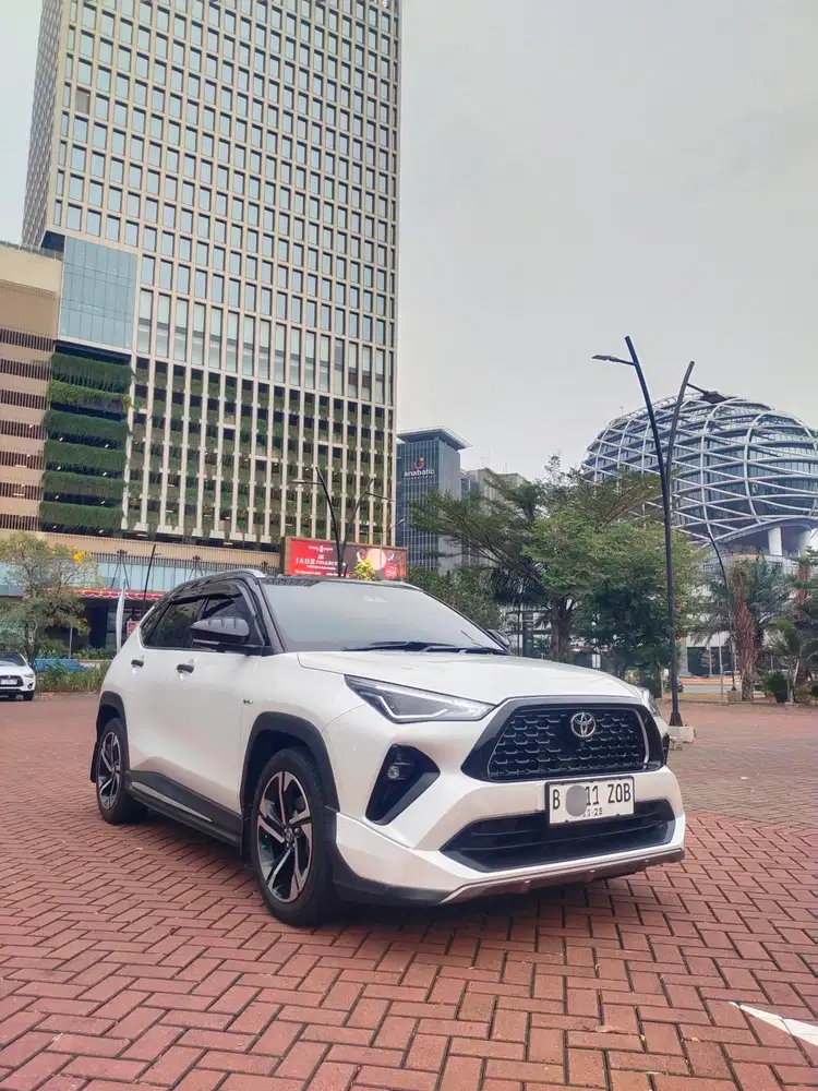 ( KM LOW ) YARIS CROOS HYBRID GR KM 28 RB MATIC SIAP PAKAI MURAH SEOLX