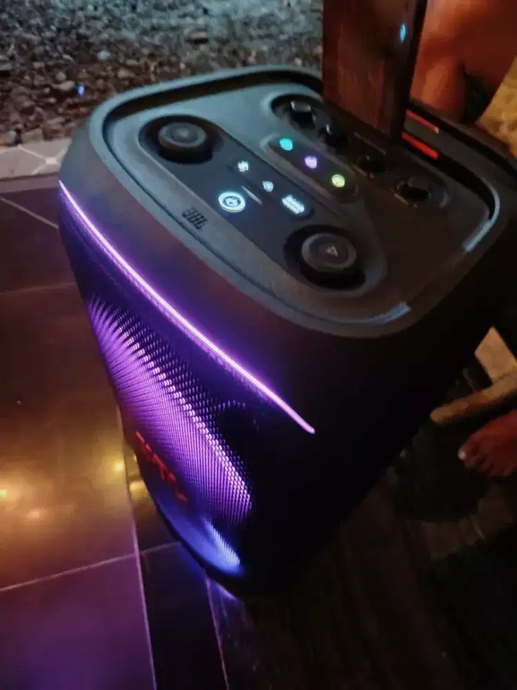 Jbl partybox stage 320