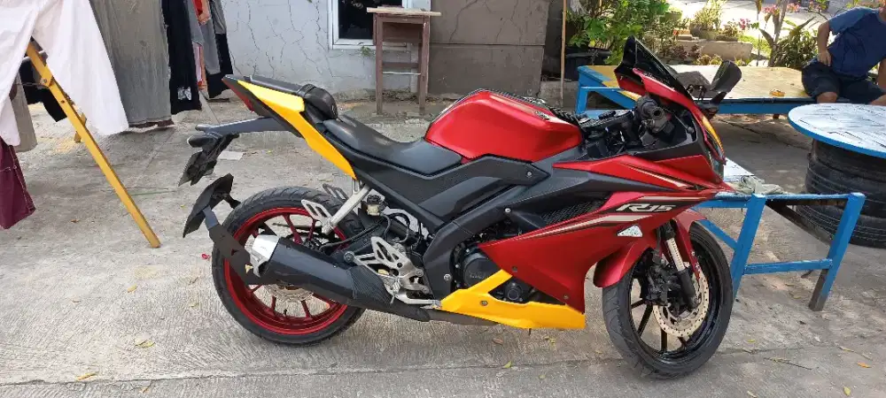Dijual motor R15