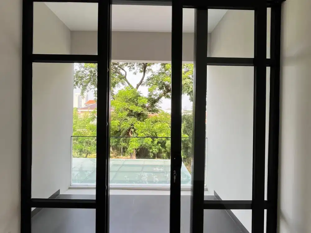 Rumah With Private Swimming Pool Hoek Di Alam Sutera