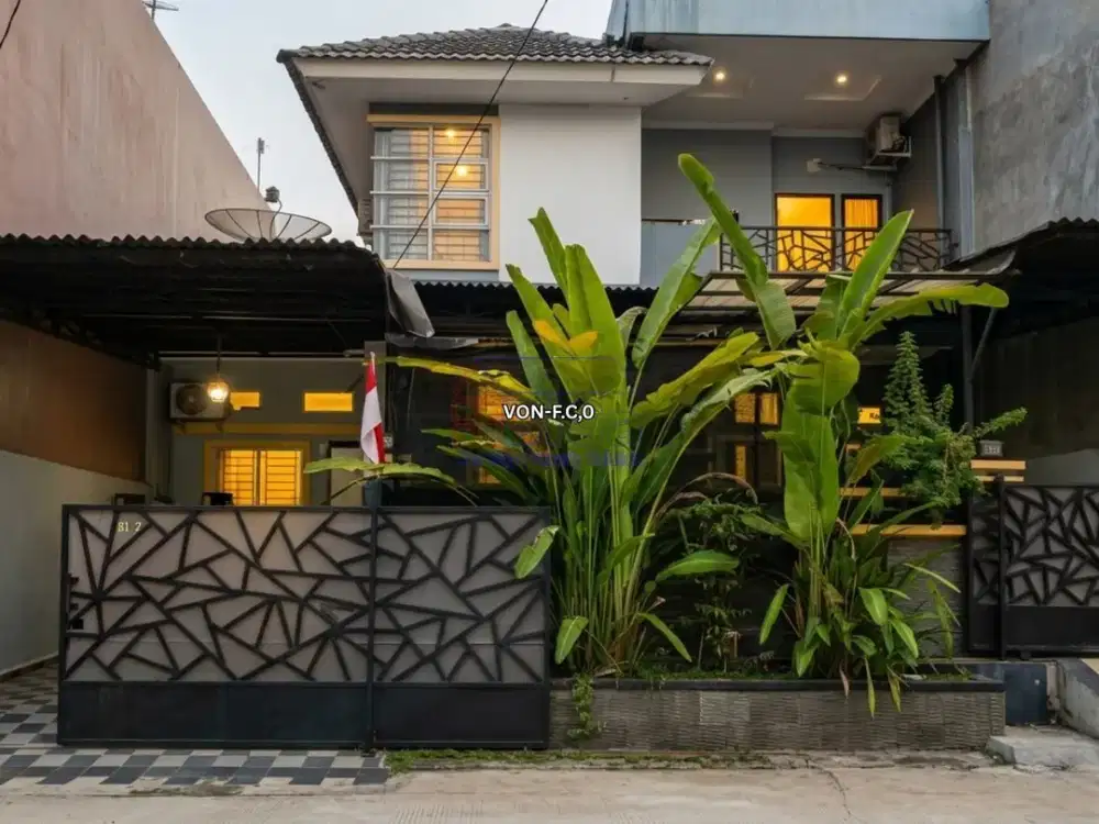 Rumah 2,5 Lantai + Rooftop di Legenda Bali Batam Centre