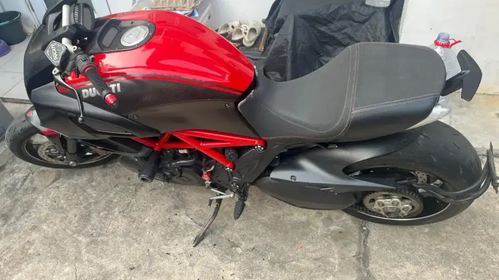 Ducati diavel carbon