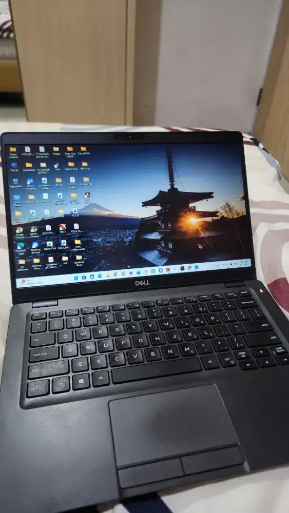 Dell latitude 5300 series