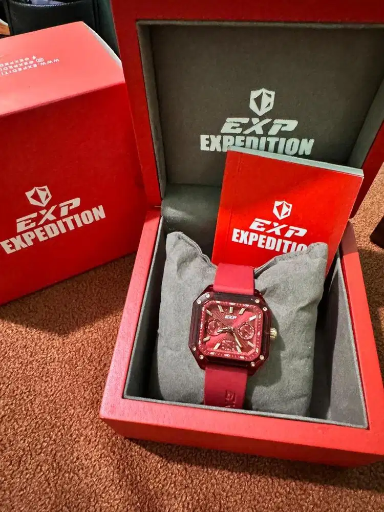 Jam tangan wanita Expedition E6840M