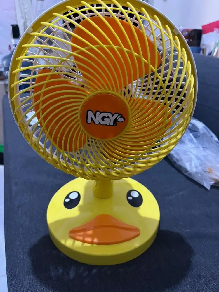 Kipas angin meja