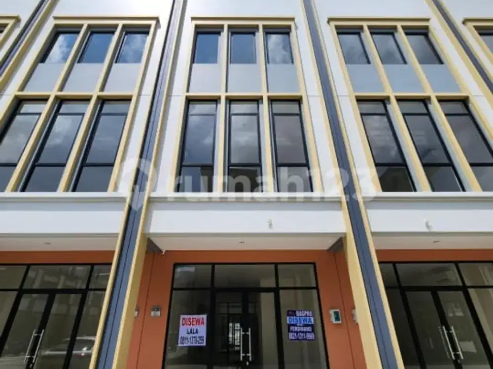 Disewakan Rumo 3 Lantai Double Fasad Hudson Gading Serpong