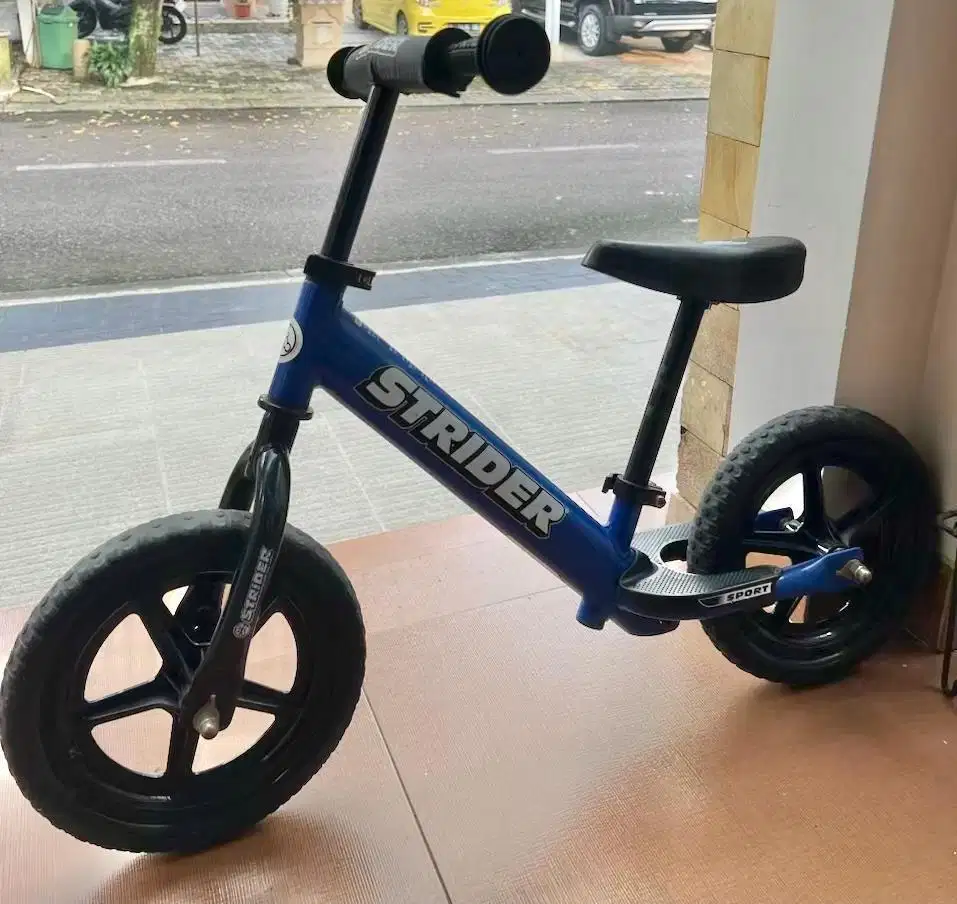 STRIDER PUSH BIKE — SECOND, SIAP PAKAI
