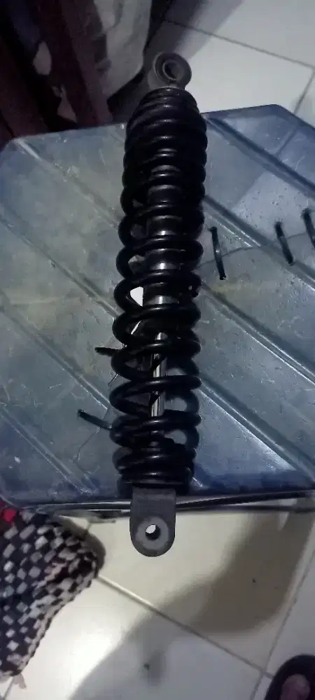 Shock belakang mio karbu original copotan motor