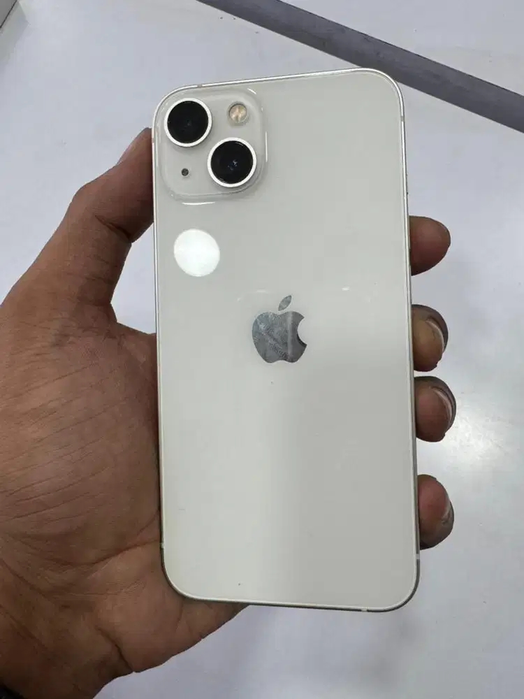 iPhone 13 256GB White BEACUKAI