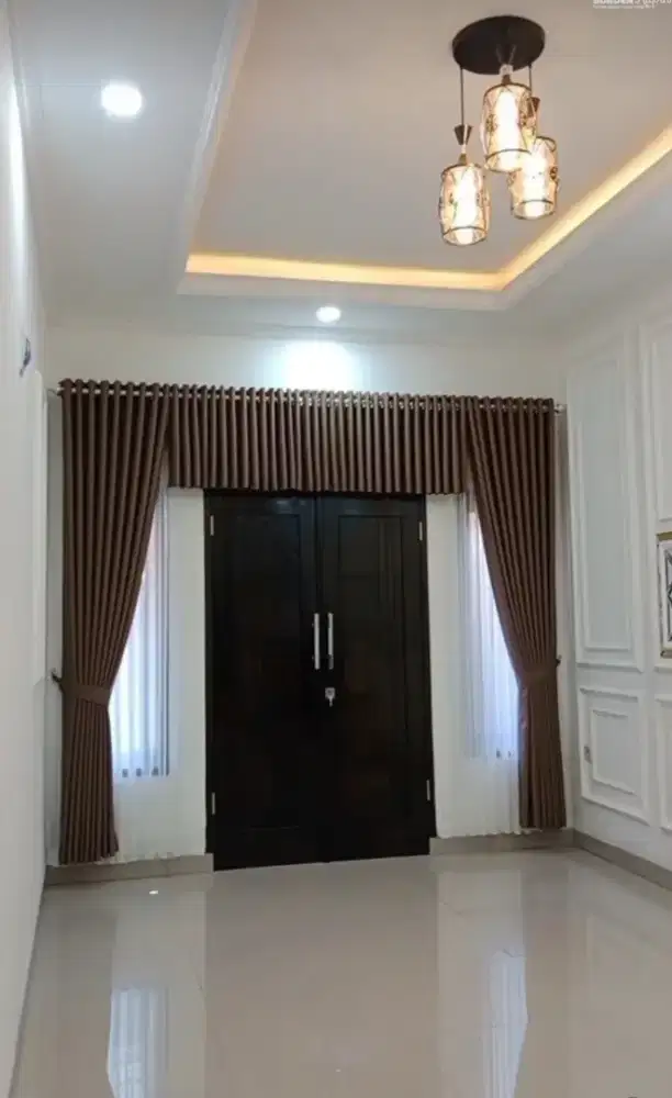 Gorden jendela rumah minimalis | Roller Blind | wallpaper dinding |