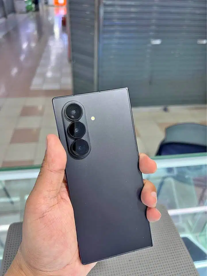 Samsung Galaxy FOLD 7 12/512 GB SEIN Jossjiss