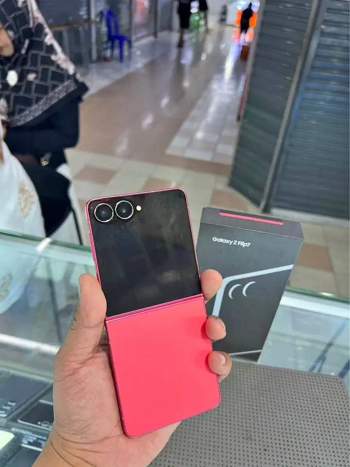 Samsung Z FLIP 7 12/256 GB (RED) SEIN Jossjiss