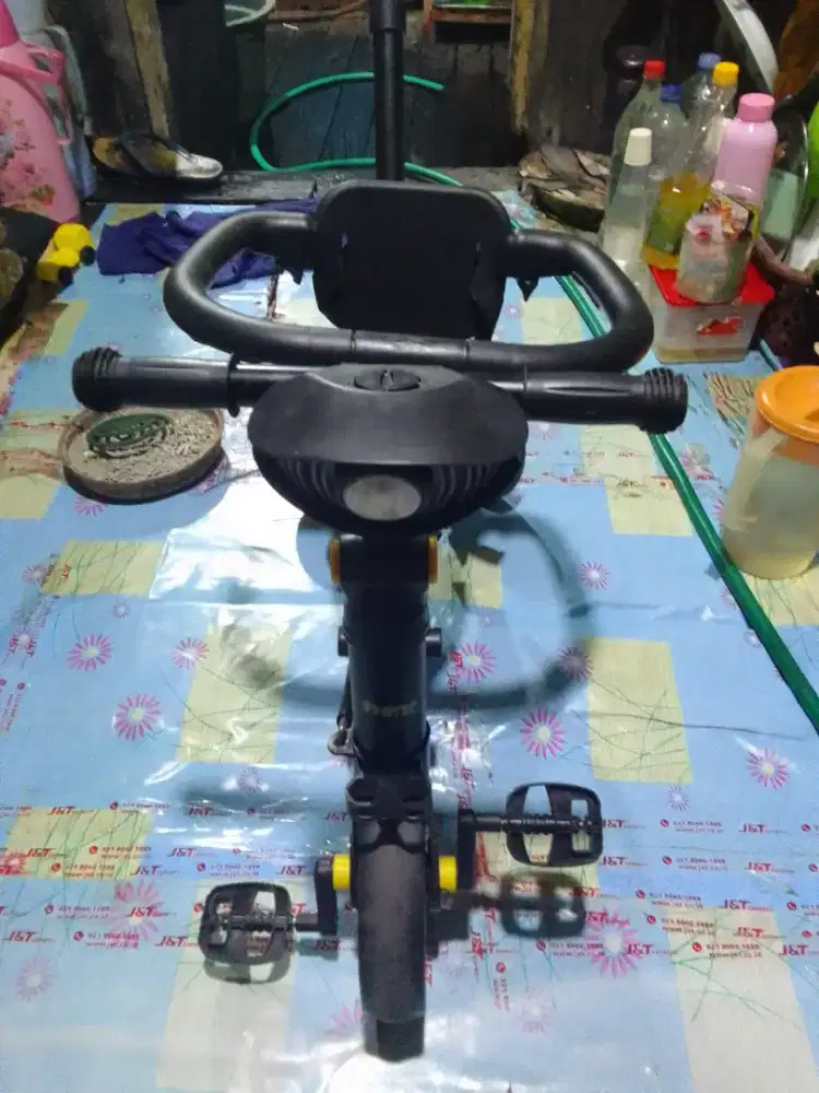 Sepeda anak roda 3