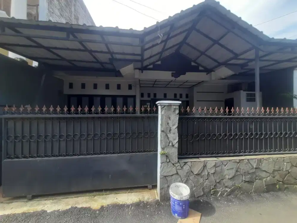 dijual rumah murah sudah masuk harga pasar kawasan strategis di buahbatu turangga regol bandung