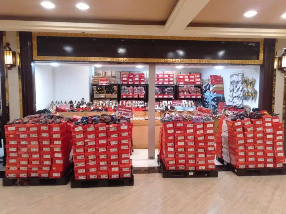 Sale bisnis Toko Sepatu Tas Sandal
