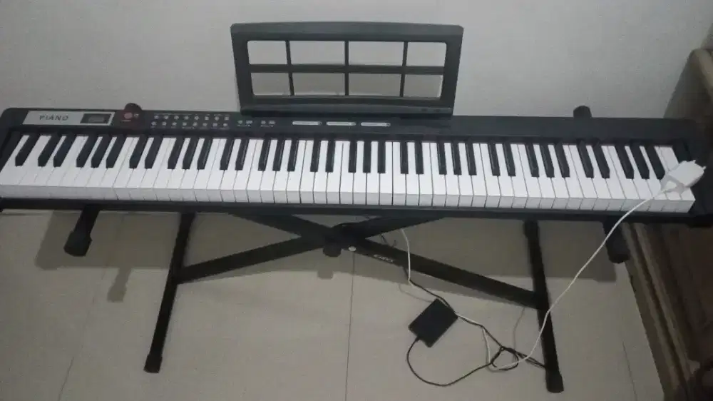 Piano elektrik portabel 88 tuts bonus stand + tas