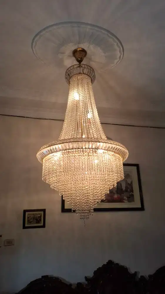 LAMPU KRISTAL MEWAH