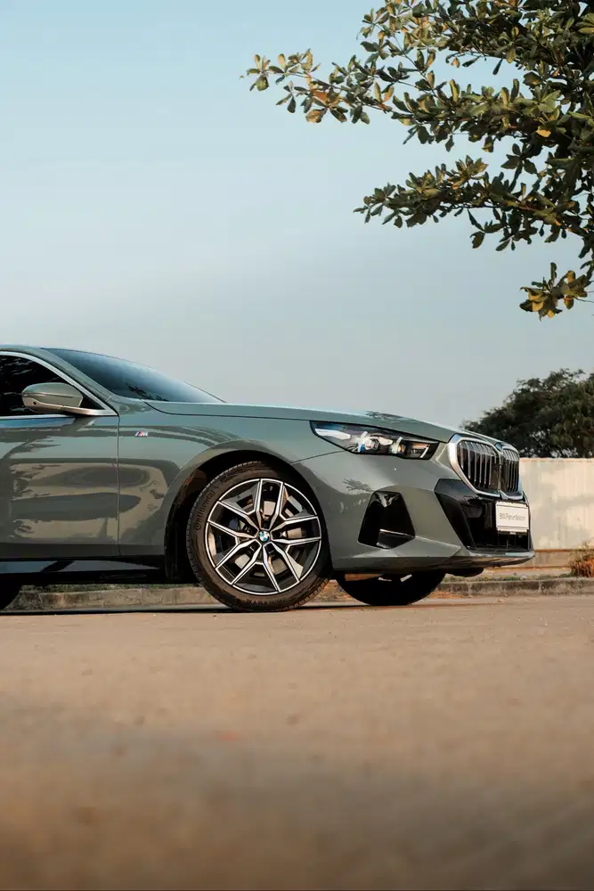 [KM14.000] BMW 520i M Sport G60 AT 2024 Capeyork Green
