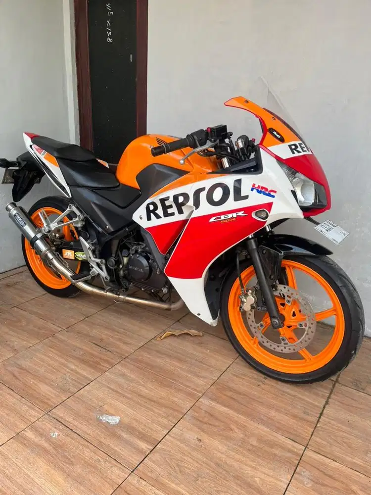 CBR 150 repsol 2016
