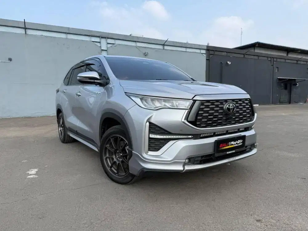Toyota Zenix Q ModellistaHybrid A/T 2023,KM 39 RB