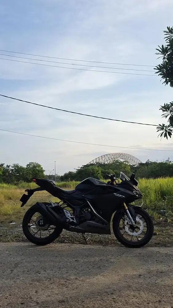 CBR 150R K45R Hitam Tahun 2023