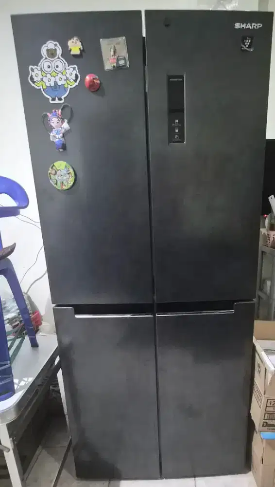 Kulkas bekas Sharp 4 Pintu (sj-if50pm-ds)