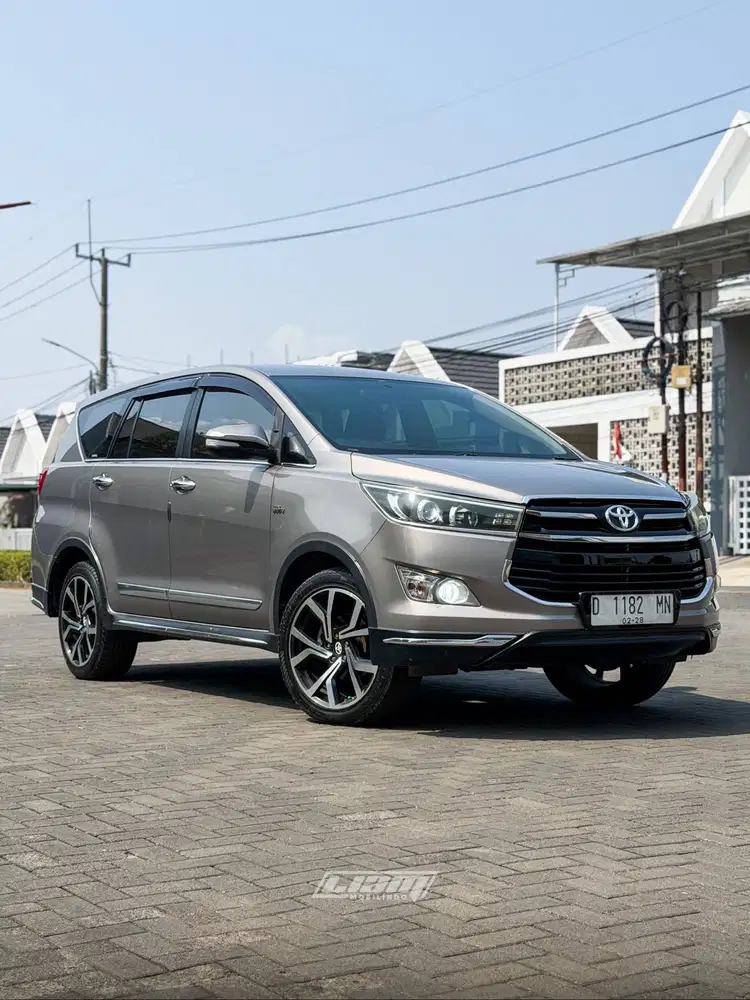 TOYOTA INNOVA 2.0 G  BENSIN AT 2016