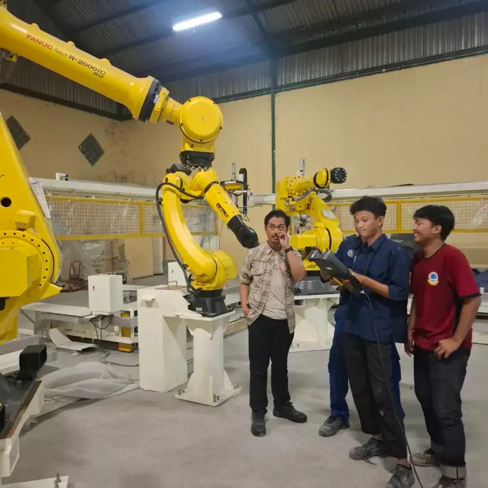 Programmer plc & robot