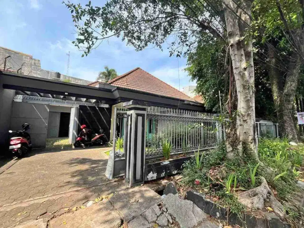 DISEWAKAN RUMAH PUSAT KOTA BANDUNG SUNDA VETERAN STRATEGIS
