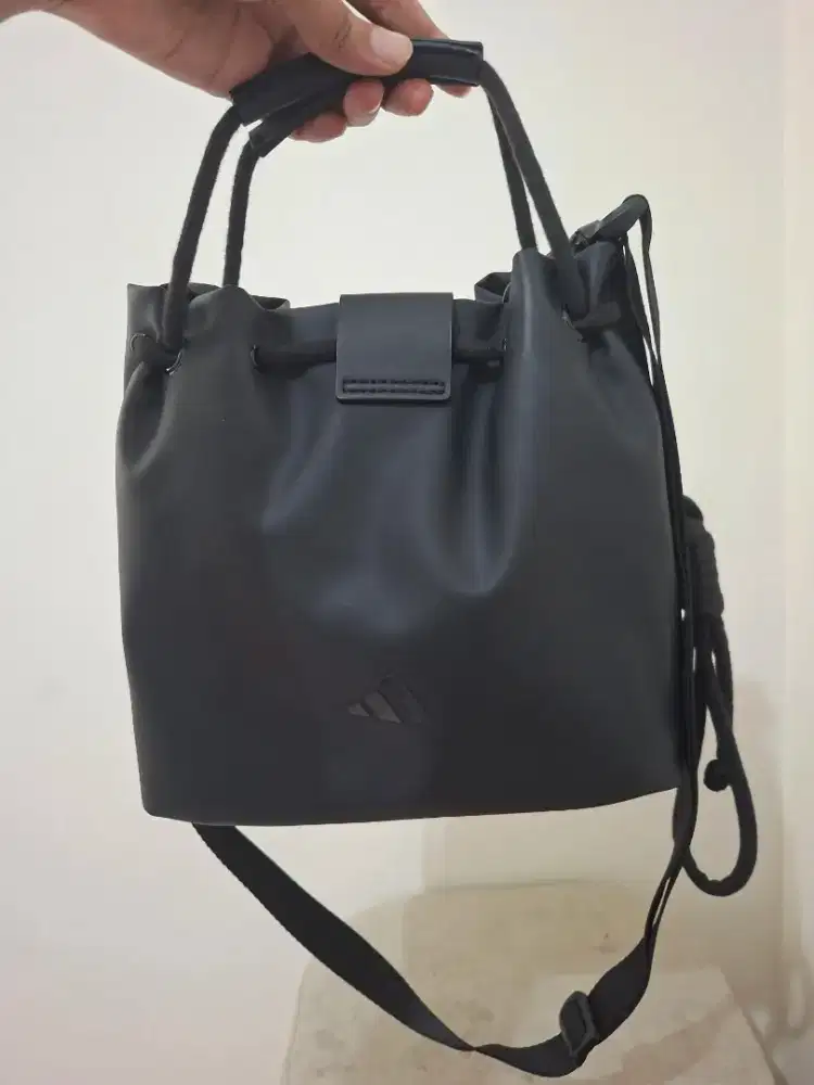 Tas selempang adidas