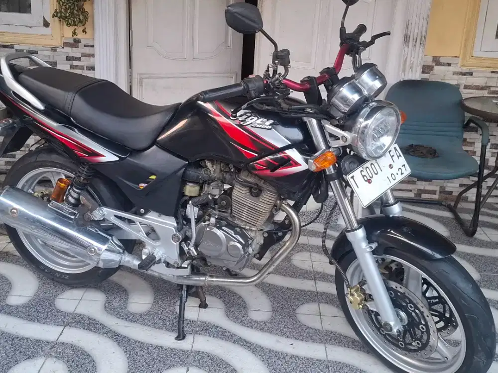Honda Tiger 2000