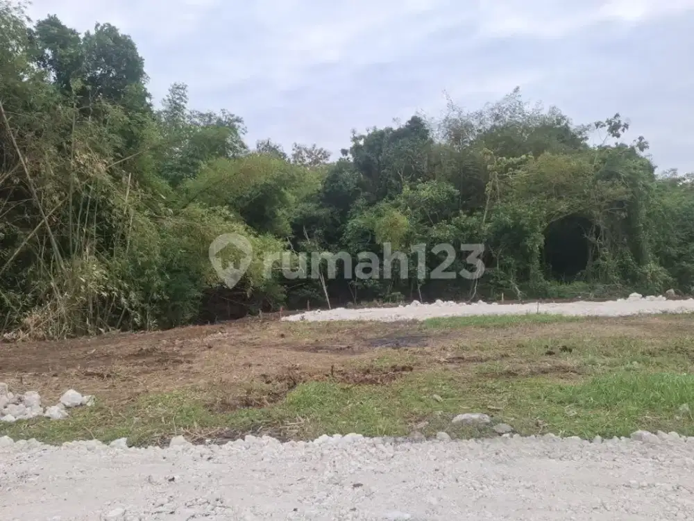 Dijual Tanah Luasan Kecil untuk Villa Lokasi Taman Giri Nusa Dua - Bali