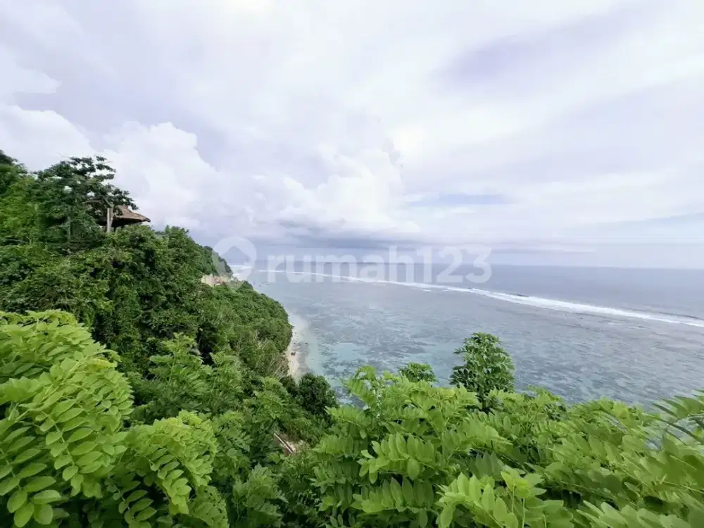 Cliff Front Land And Full Sea Views Of Tanah Barak Beach