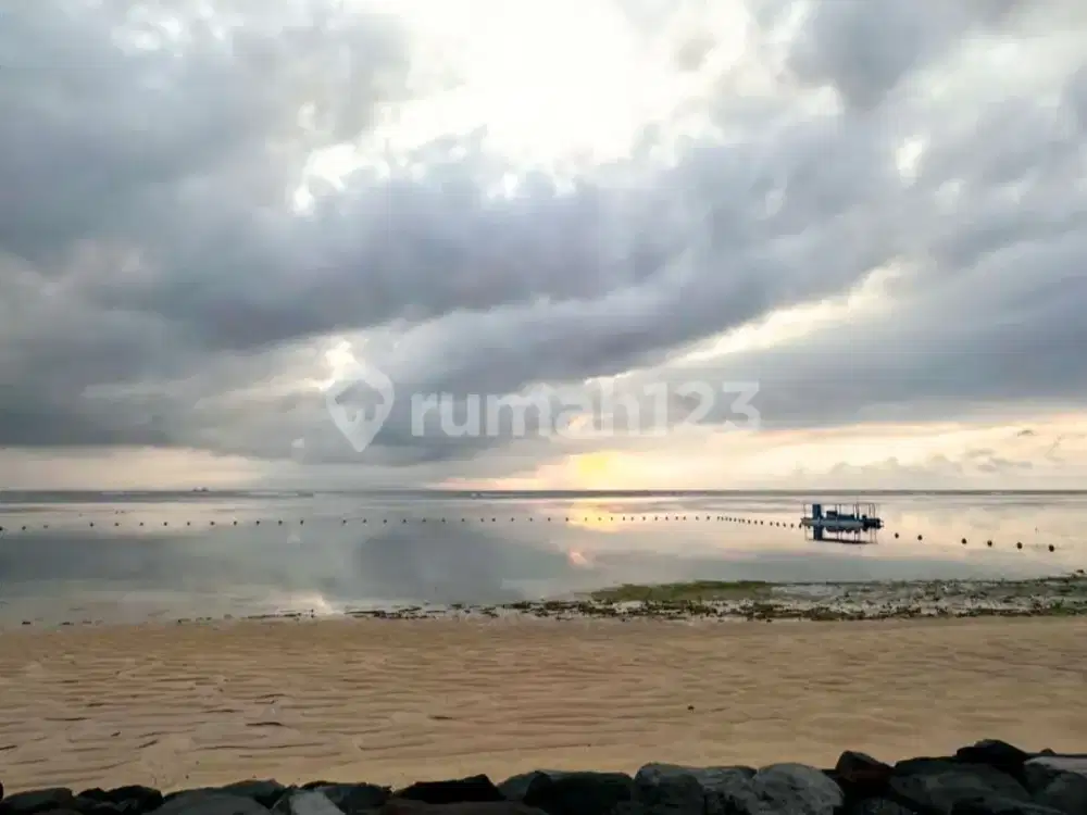 Beach front land for sale with beautiful views in Tanjung Benoa