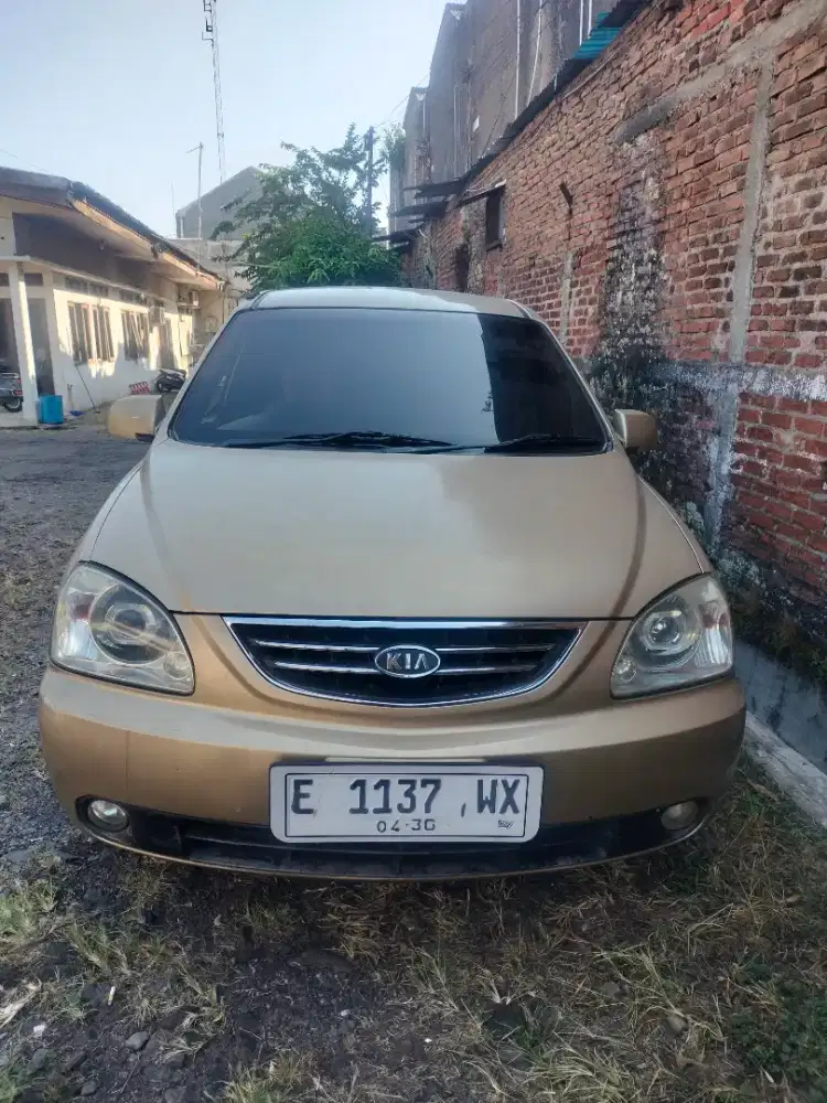Kia Carens 2 THN 2002 siap pakai