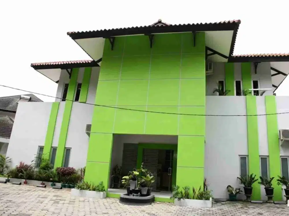 Disewakan Rumah Besar 2 Lantai Full-Furnished Cocok Untuk Usaha Di Cibubur