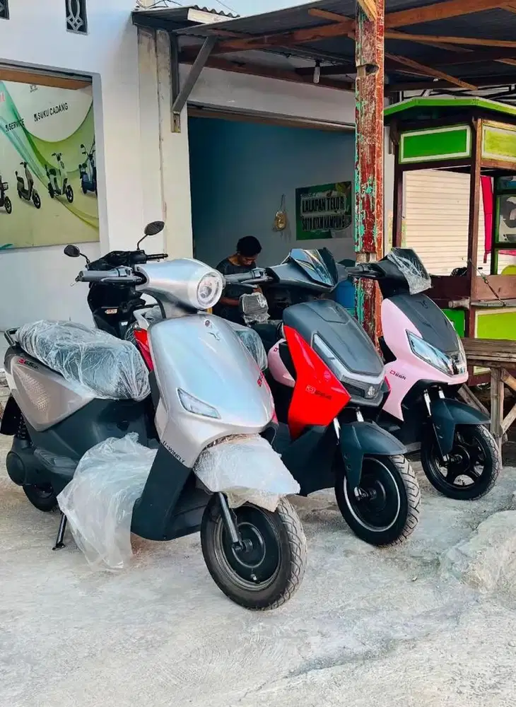 UNIT SEPEDA LISTRIK UWINFLY