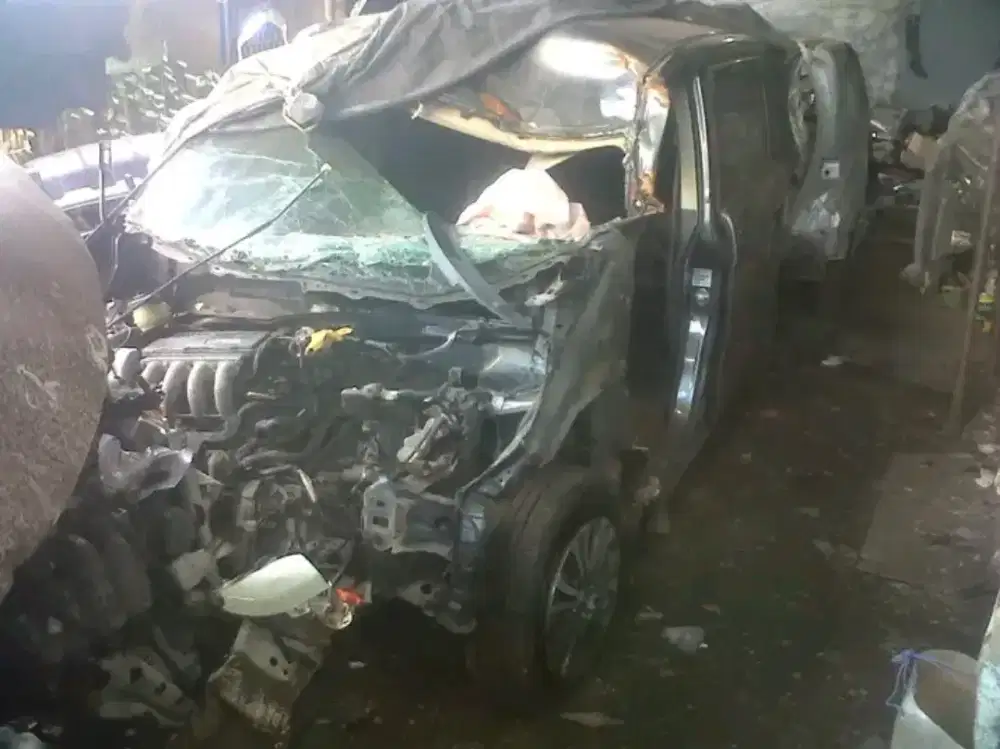 Terima jasa cet mobil dan motor.