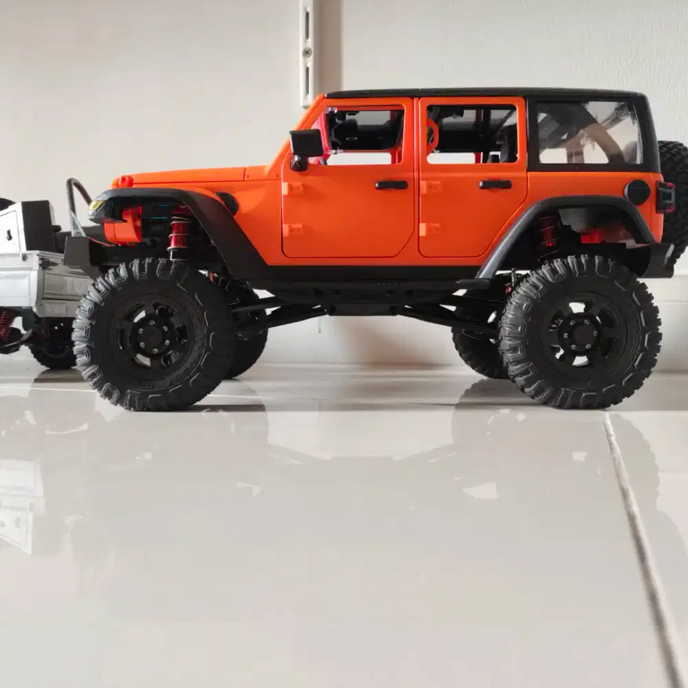 Mobil RC MN128, MN82 pro, WPL C24
