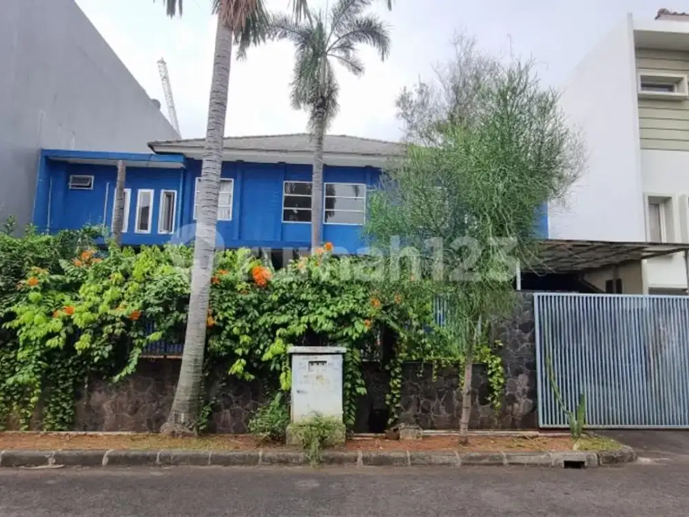 Rumah Luas Bagus Di Puri Indah, Jakarta Barat