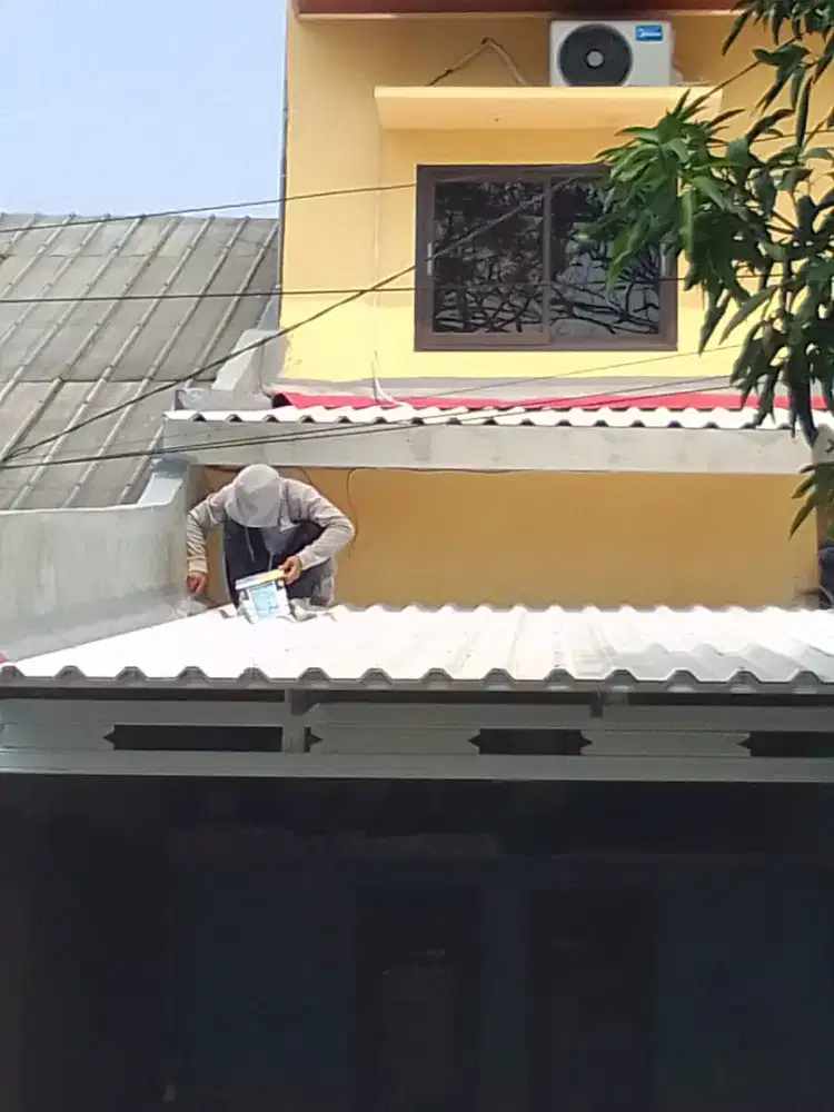 Kontruksi perbaikan atap bocor dan renovasi rumah dll