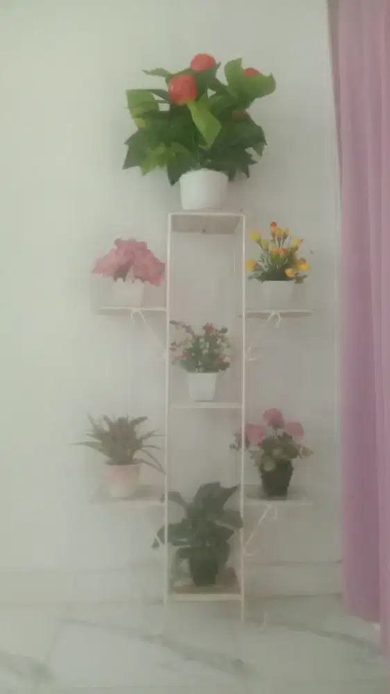 Pajangan bunga minimalis