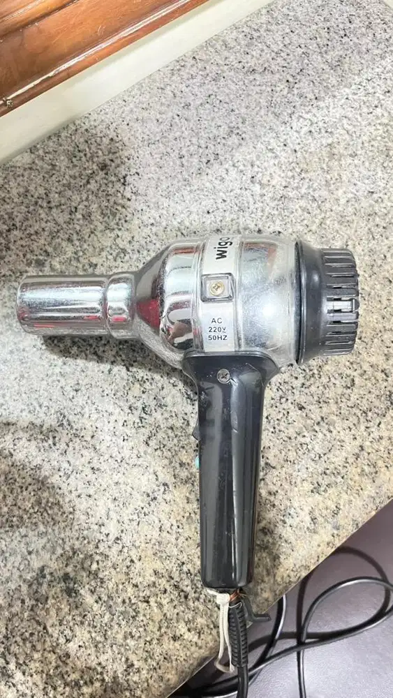 HAIR DRYER WIGO