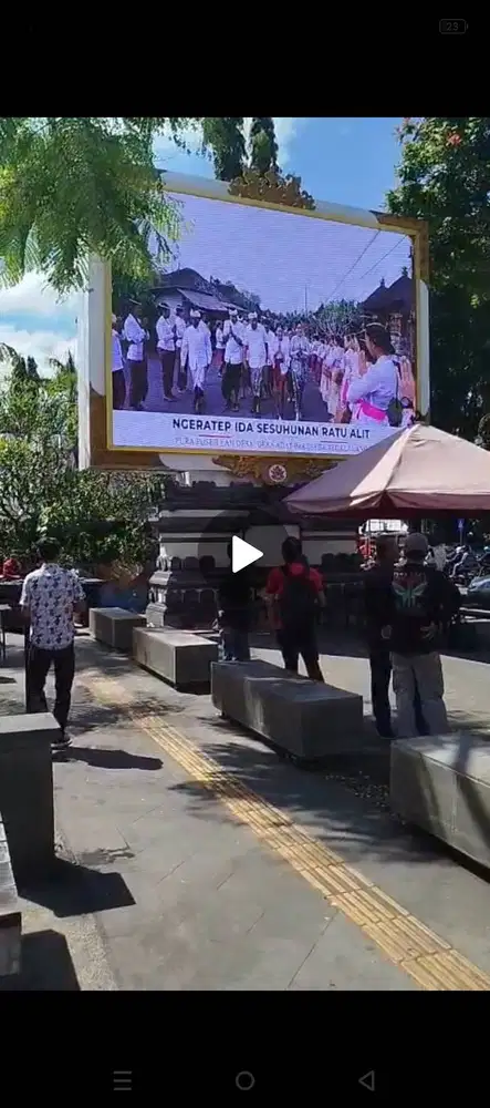 Teknisi komputer Videotron untuk kantor cabang Bali