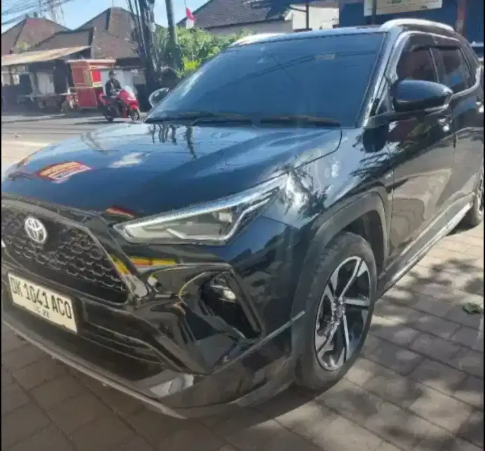 Toyota Yaris Cross GR Hybrid 2023 KM 18rb Pribadi TERAWAT