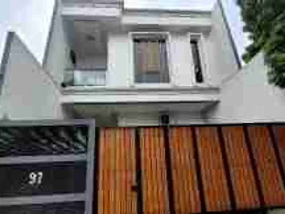Rumah Baru +Kolam Renang Pribadi diCondet Jakarta Timur
