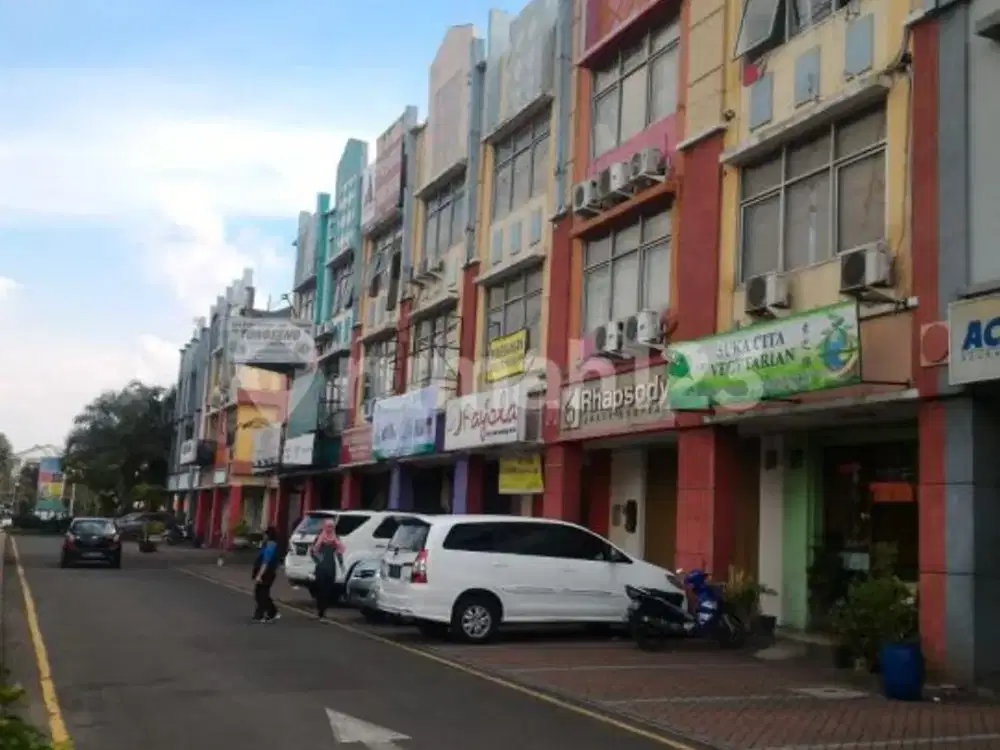Ruko Gading Serpong Summarecon Mall Serpong Hadap Jalan Ramai