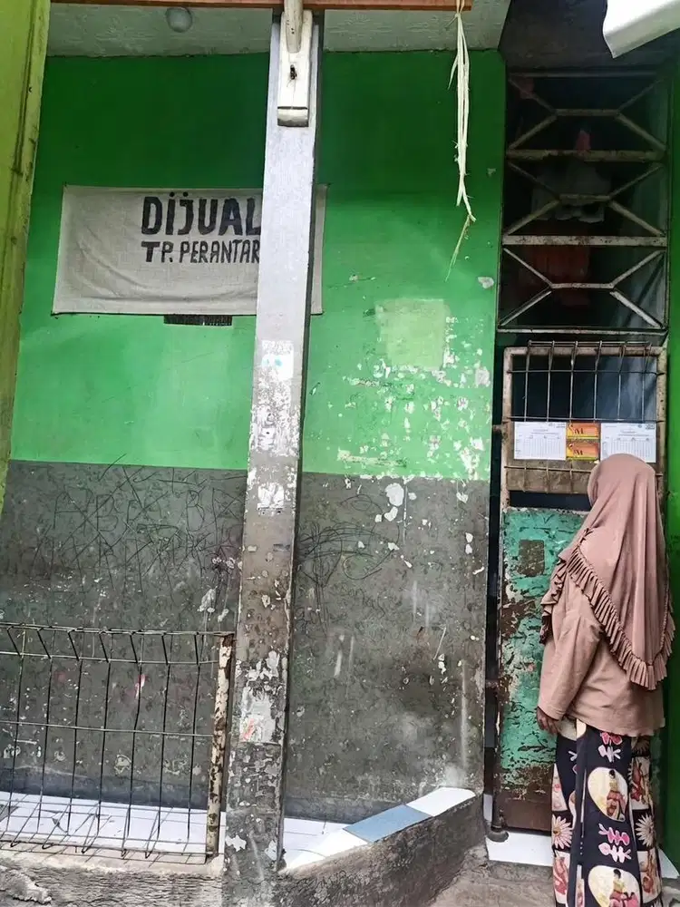 JUAL CEPAT KOSAN AKTIF 2 LANTAI (10 KAMAR) DALAM GANG